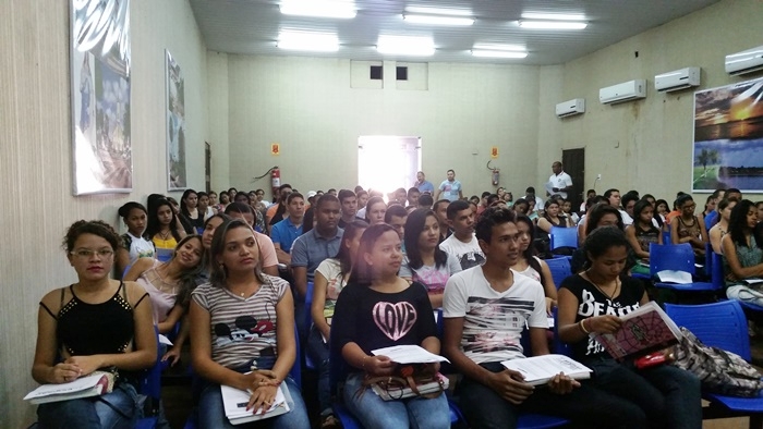 Alunos durante Revisão para Enem em José de Freitas o ano de 2015